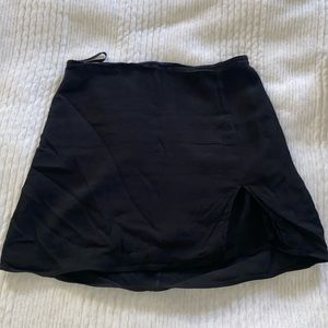 Aritzia mini skirt with slit